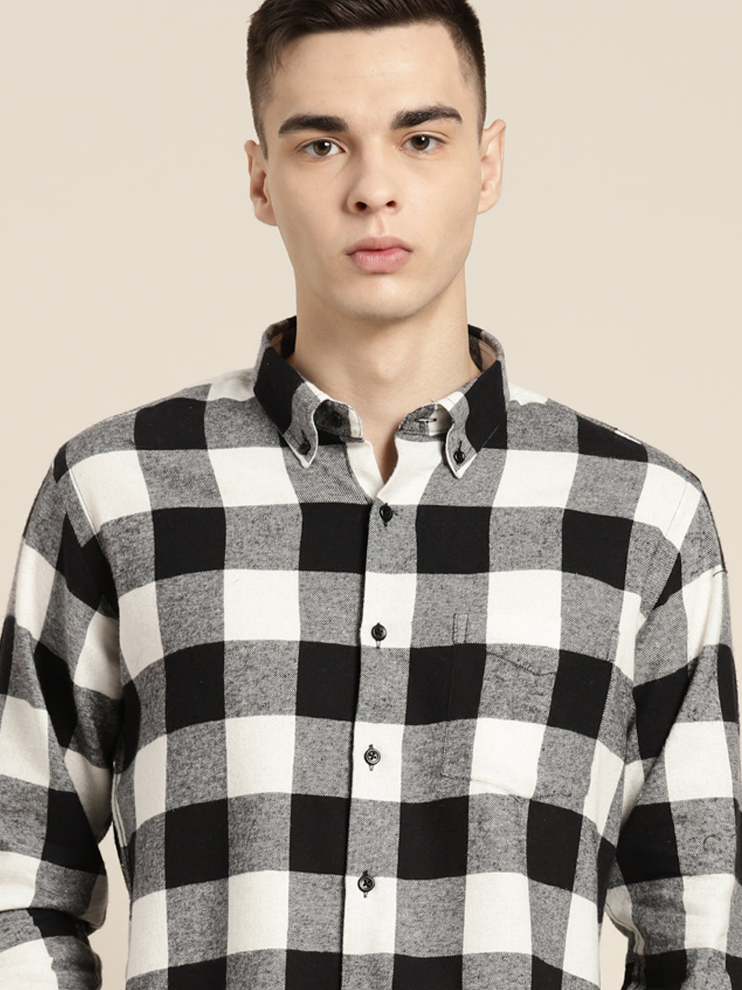 Men Black White Checks Pure Cotton Slim fit Casual Shirt