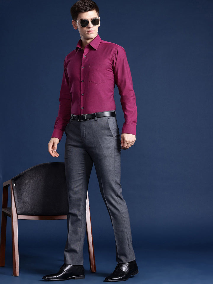 Men Magenta Solid Pure Cotton Slim Fit Formal Shirt