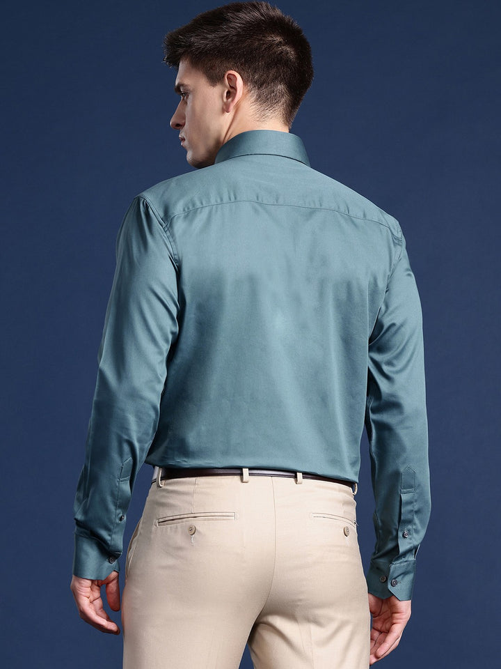 Men Turquoise Solid Cotton Elastane Blend Slim Fit Formal Shirt