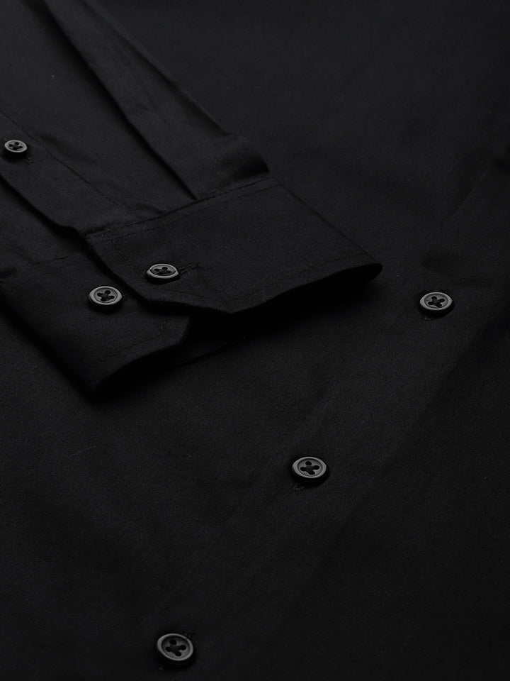 Men Black Solid Pure Cotton Slim Fit Formal Shirts