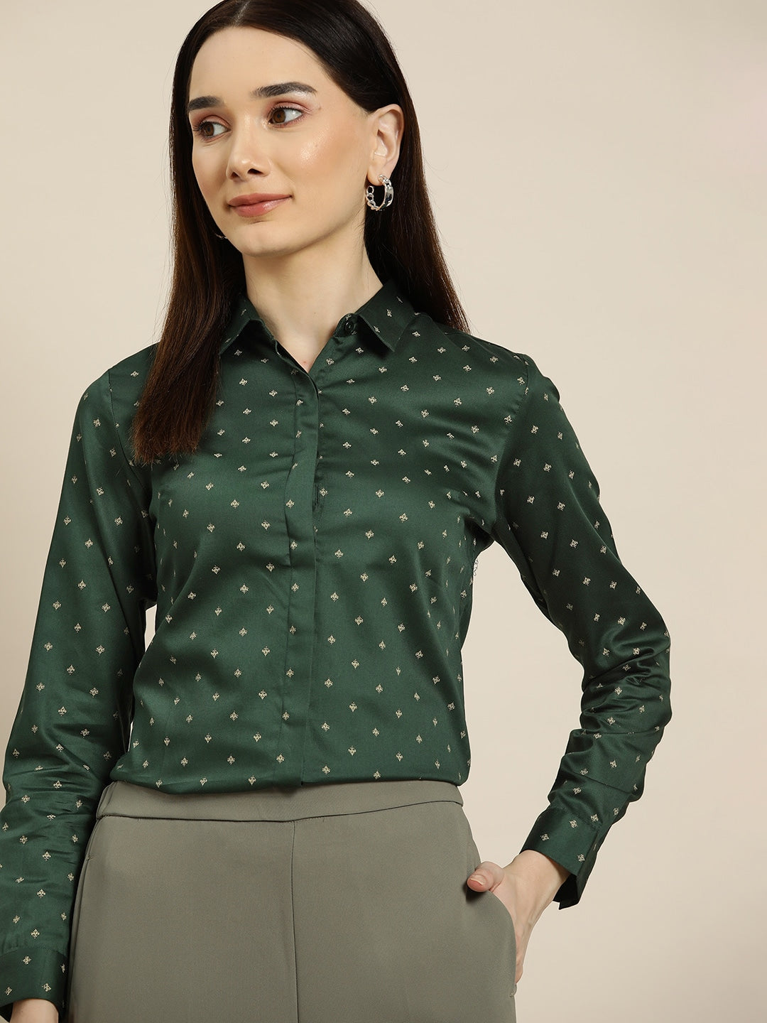 Hancock Women Green Solids Pure Cotton Slim Fit Formal Shirt Hancock Women Green Solids Pure Cotton Slim Fit Formal Shirt