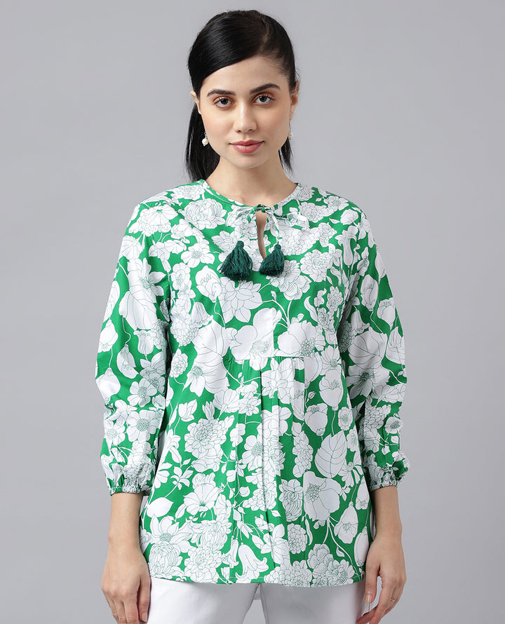 Women Green & White Prints Pure Cotton Regular Fit Formal Top