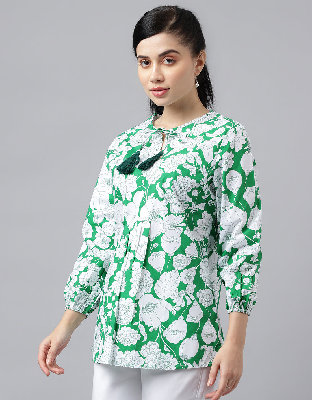 Women Green & White Prints Pure Cotton Regular Fit Formal Top