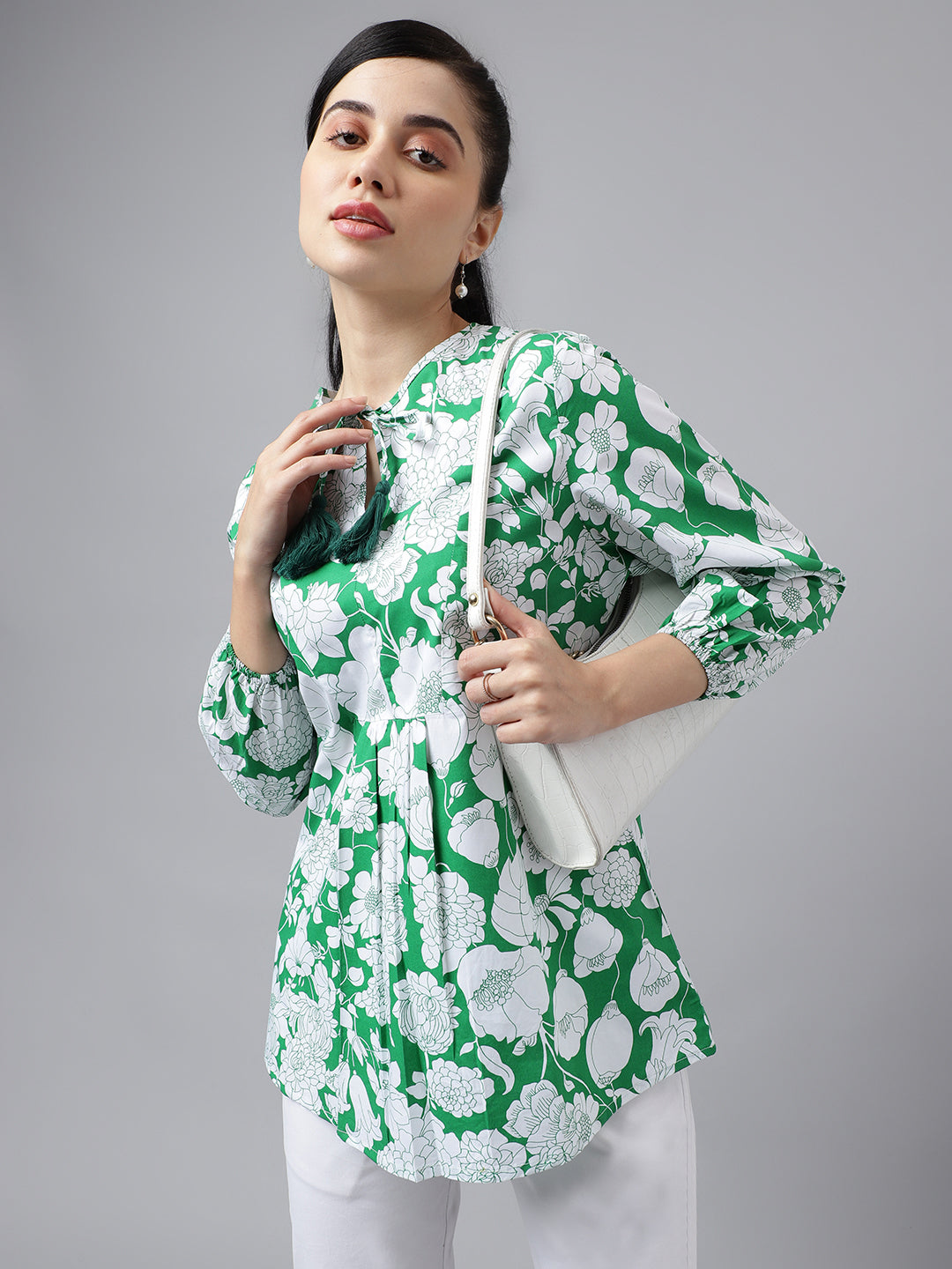 Women Green & White Prints Pure Cotton Regular Fit Formal Top