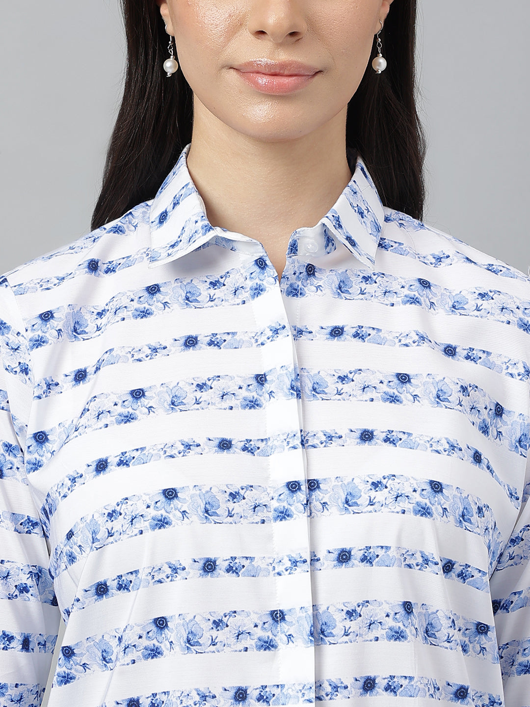 Women Blue &White Prints Pure Cotton Regular Fit Formal Shirt