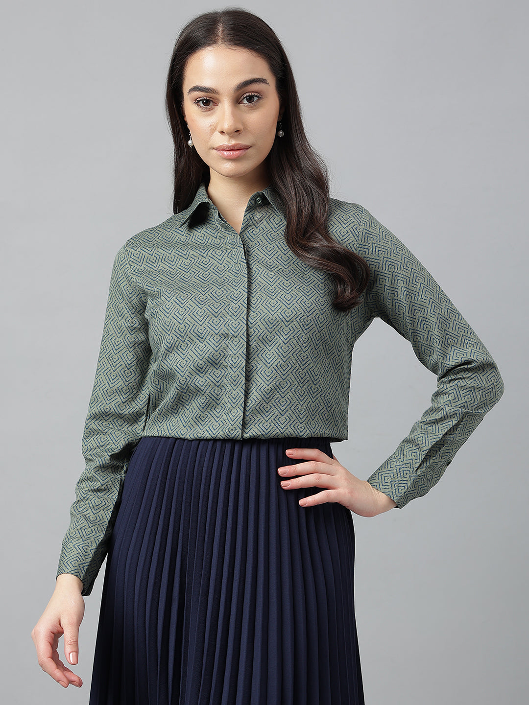 Women Green &Navy  Prints Pure Cotton Regular Fit Formal Shirt