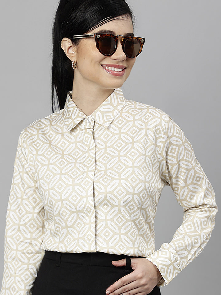 Women Beige & White Geometric Printed Pure Cotton Regular Fit Formal Shirt