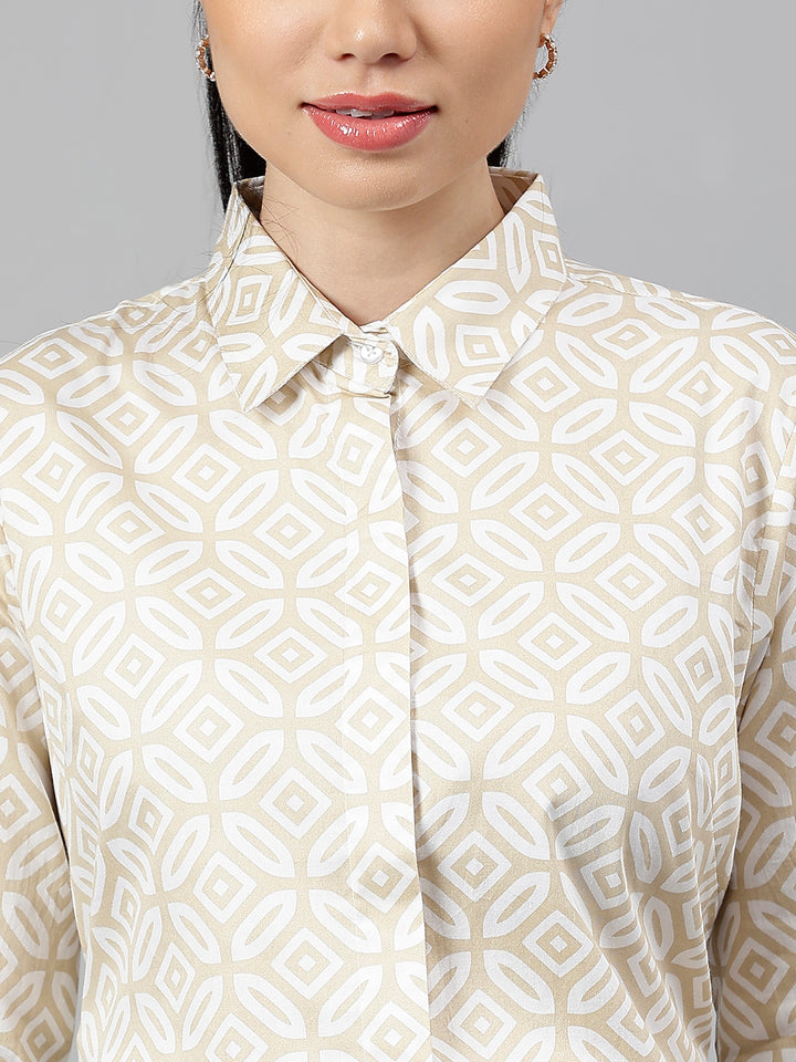 Women Beige & White Geometric Printed Pure Cotton Regular Fit Formal Shirt