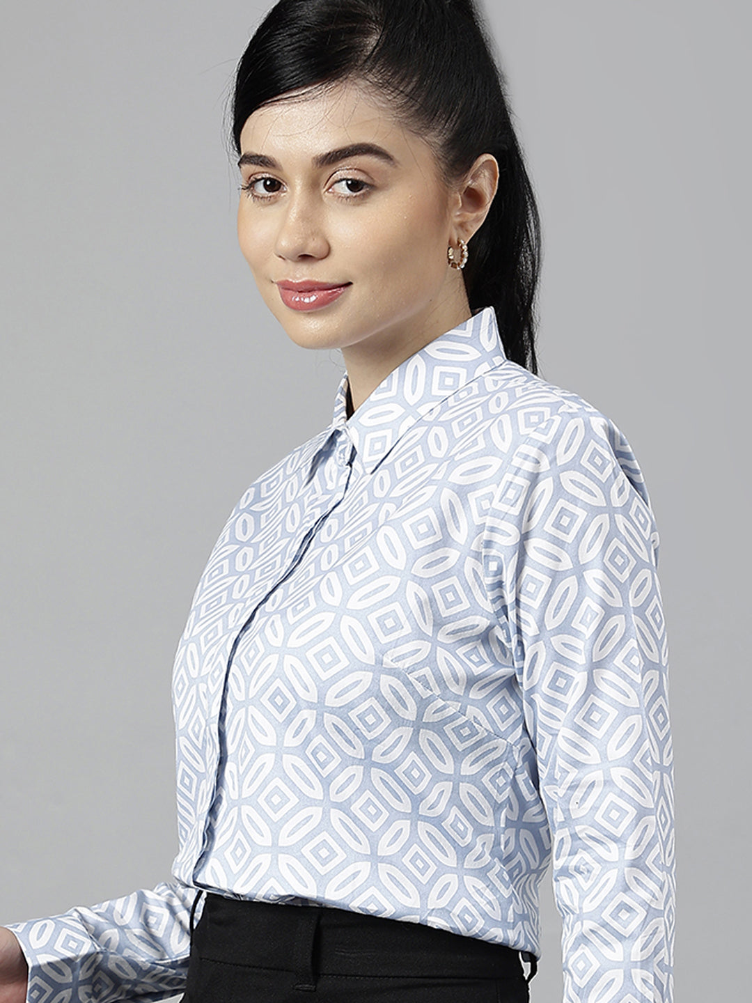 Women Blue & White Geometric Pure Cotton Regular Fit Formal Shirt