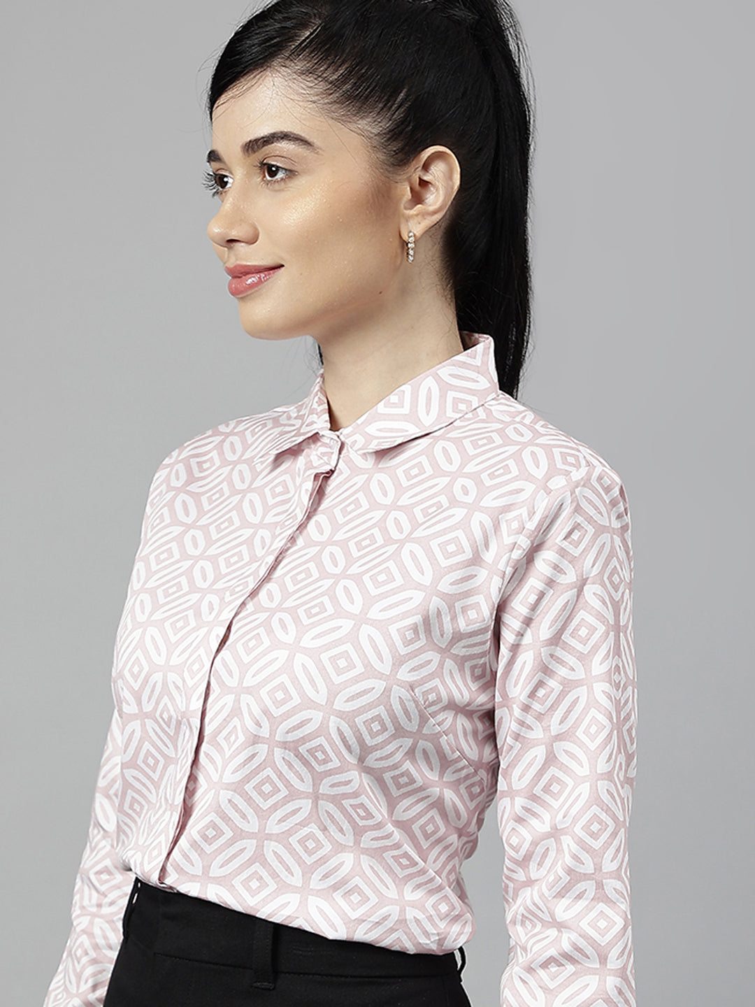 Women Pink & White Geometric Pure Cotton Regular Fit Formal Shirt
