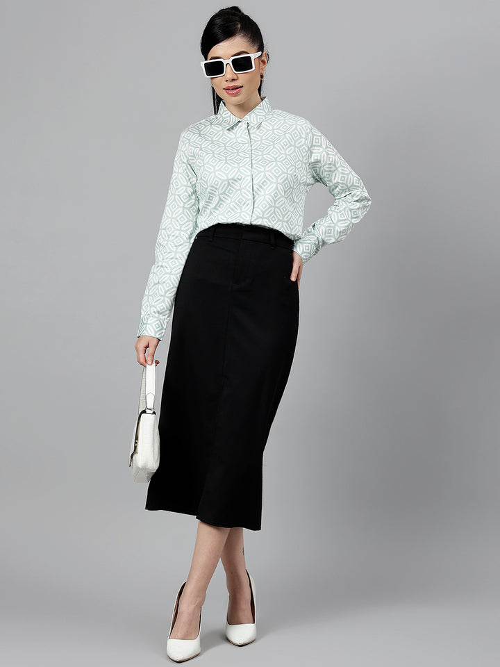 Women Green & White Geometric Pure Cotton Regular Fit Formal Shirt