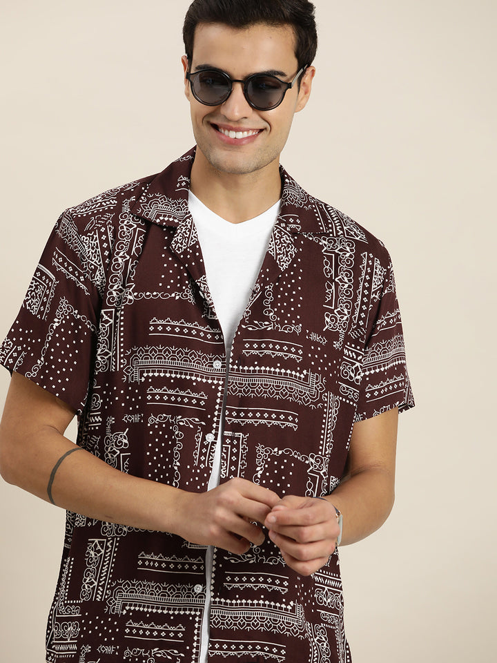 Men Maroon Print Viscose Rayon Relaxed Fit Casual Resort Shirt