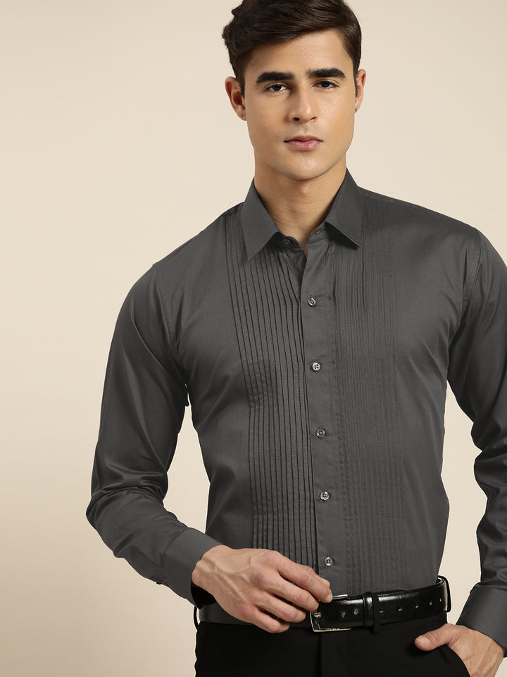 Men Grey Solid Pure Cotton Slim fit Tuxedo Party Shirt