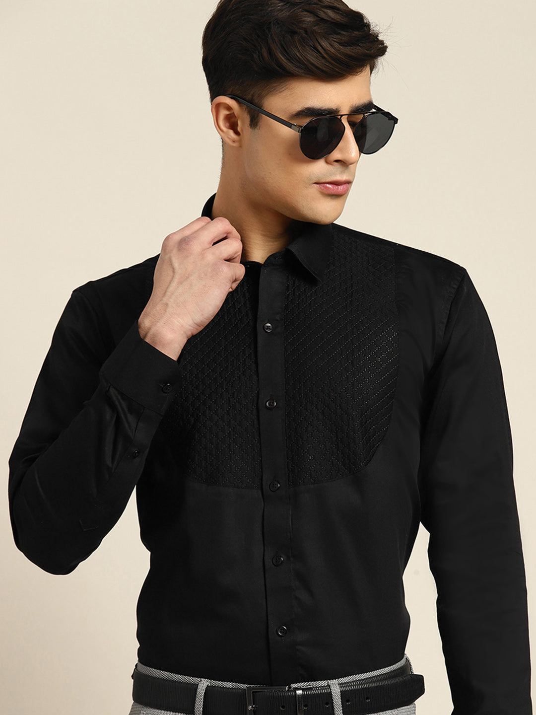 Men Black Solid Pure Cotton Slim fit Tuxedo Party Shirt