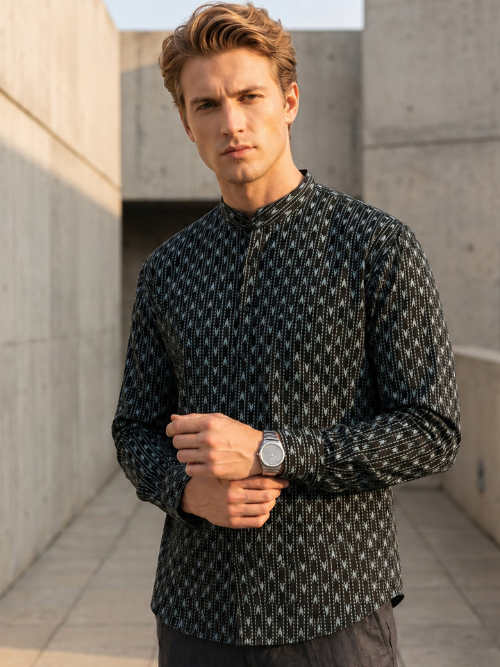 Men Black & Blue Geometric Print Pure Cotton Regular Fit Casual Kurta