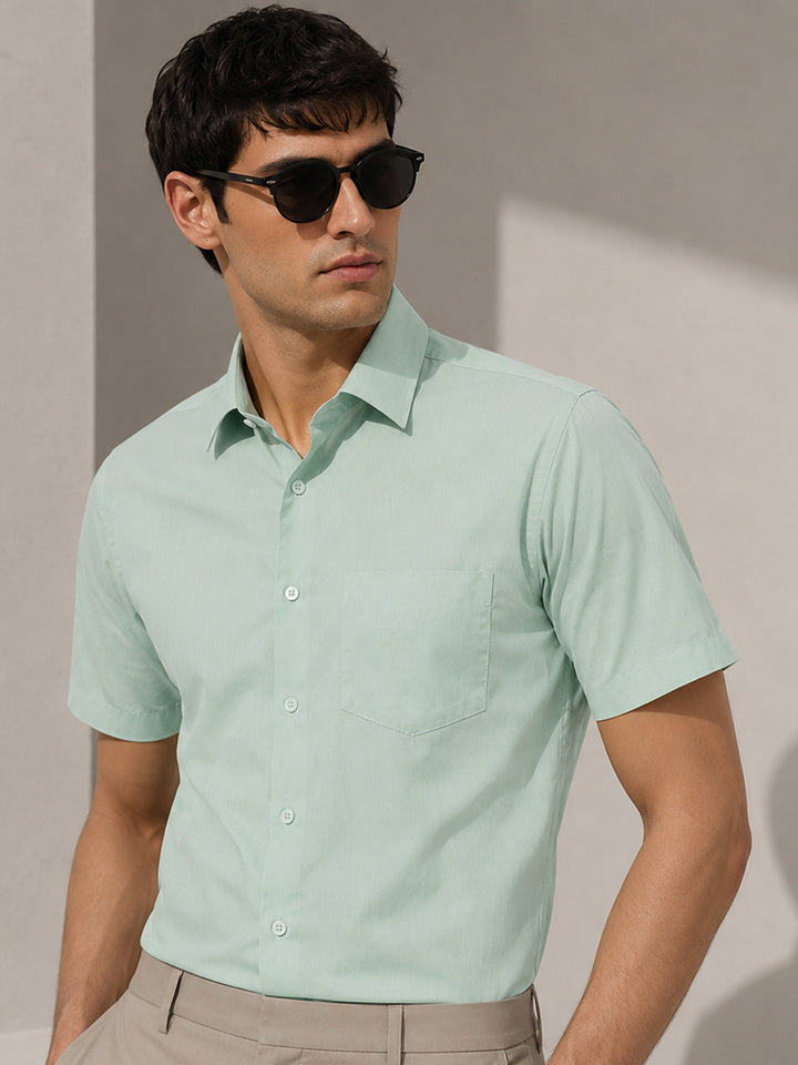 Men Green Solid Cotton Rich Slim fit Formal Shirt