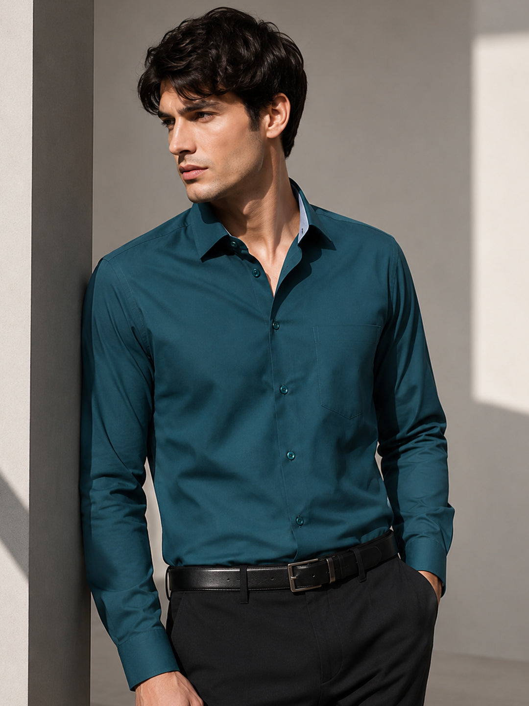 Men Cyan Solids Slim Fit Formal Shirt