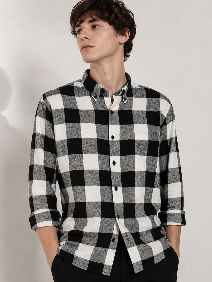 Men Black & White Checks Pure Cotton Slim fit Casual Shirt