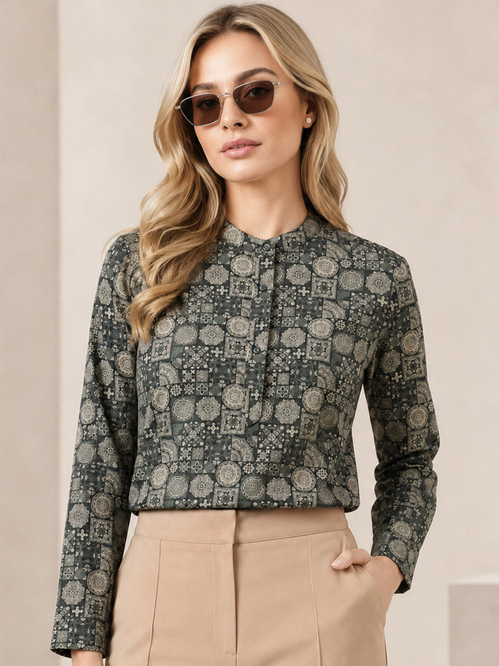 Women Dgreen & Beige Printed Pure Cotton Regular Fit Formal Top
