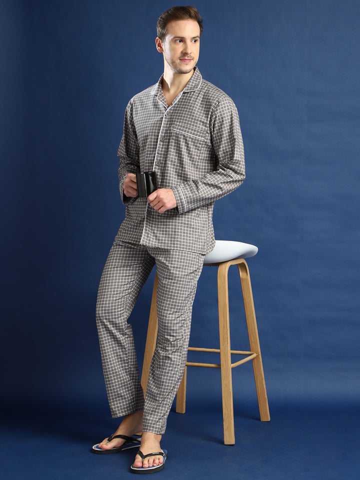Men Grey & White Checked Cotton Relaxed Fit Night Suit