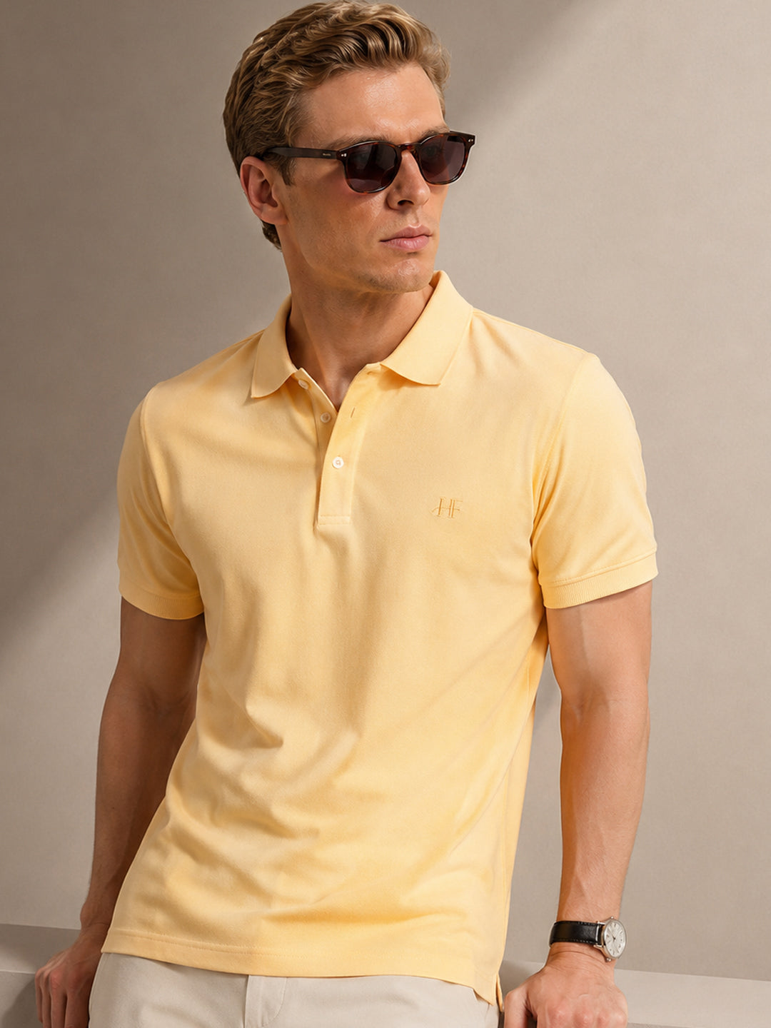Men Yellow Solid Pure Cotton Slim Fit T-Shirt