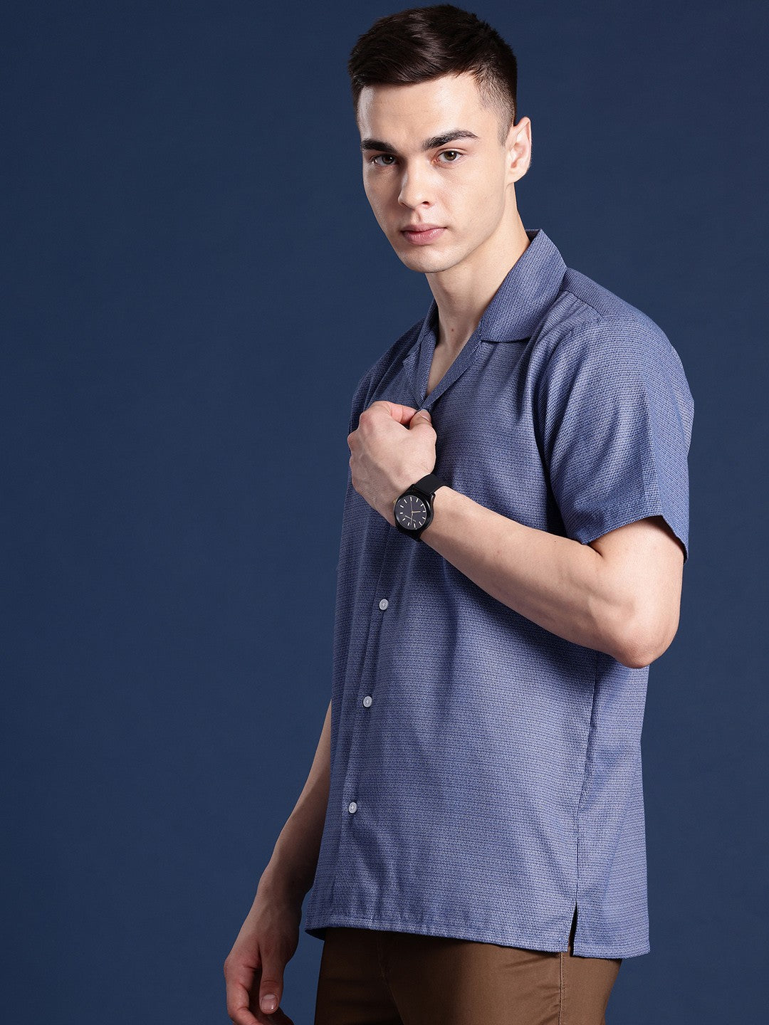 Men Blue Solid Pure Cotton Relaxed Fit Casual Shirt