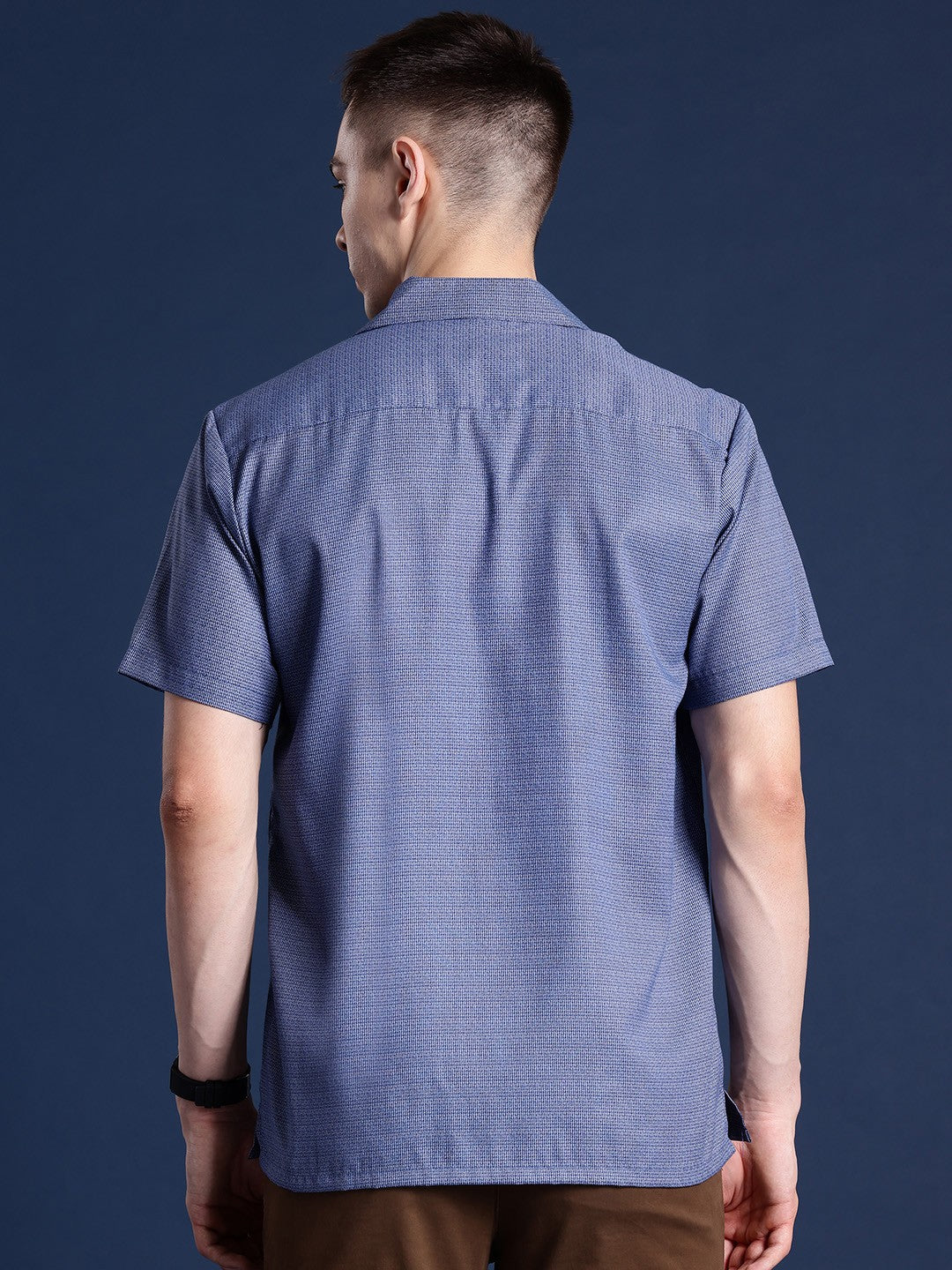 Men Blue Solid Pure Cotton Relaxed Fit Casual Shirt