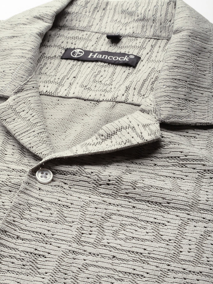 Men Grey Solid Polyester Relaxed Fit Casual Shirt