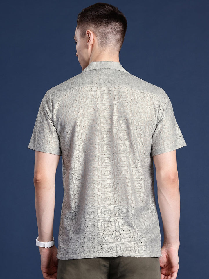 Men Grey Solid Polyester Relaxed Fit Casual Shirt