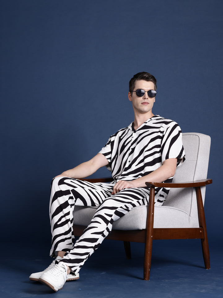 Men White-Black Printed Viscose Rayon Relaxed Fit Casual Co-Ord