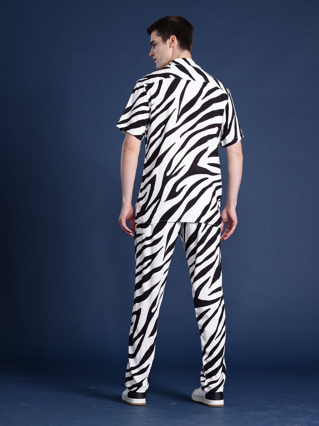 Men White-Black Printed Viscose Rayon Relaxed Fit Casual Co-Ord