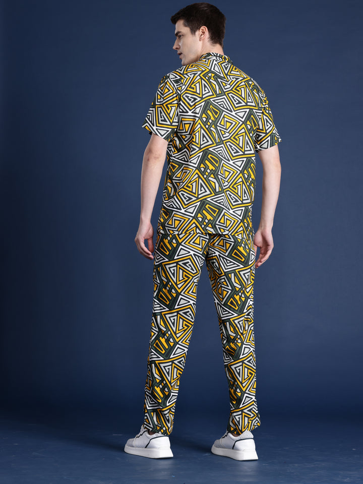 Men Green-Yelllow Printed Viscose Rayon Relaxed Fit Casual Co-Ord