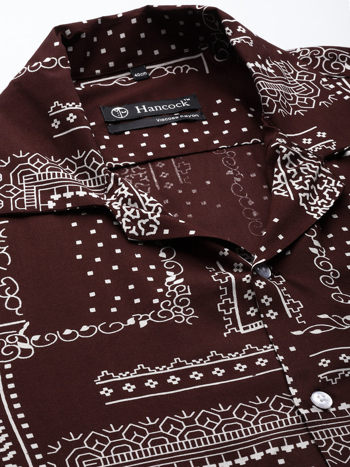 Men Maroon Print Viscose Rayon Relaxed Fit Casual Resort Shirt