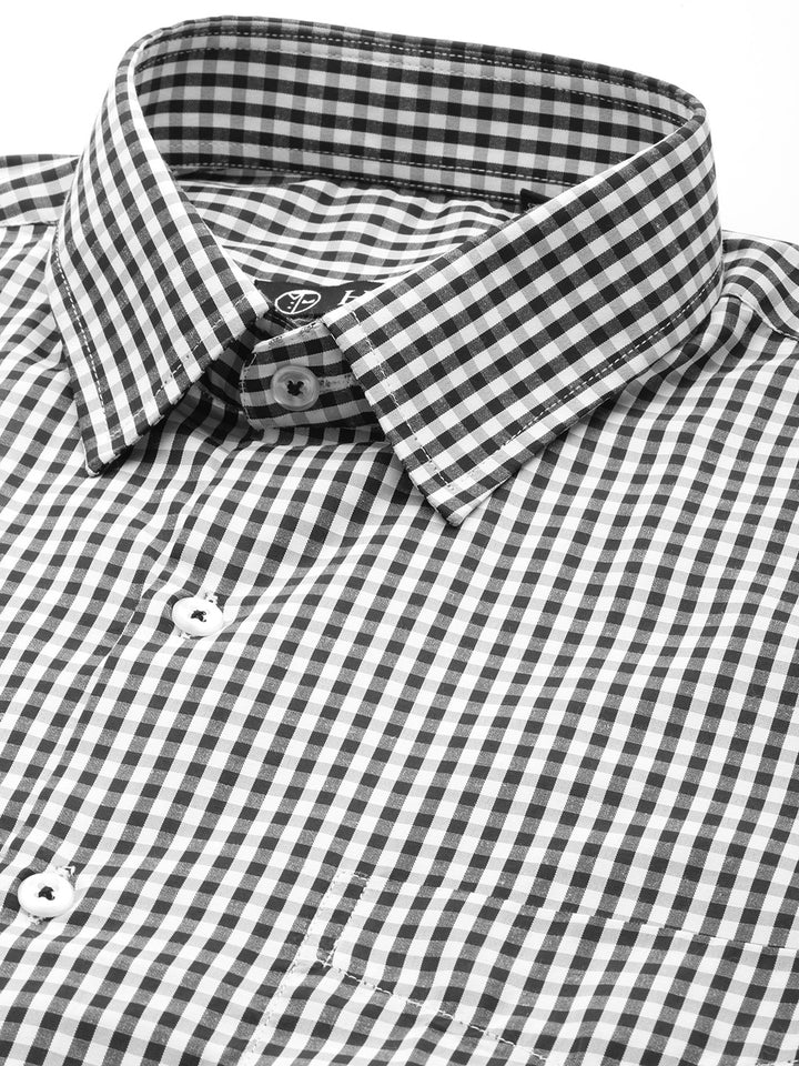 Men Black & White Gingham Check Short Sleeve Slim fit Formal Shirt