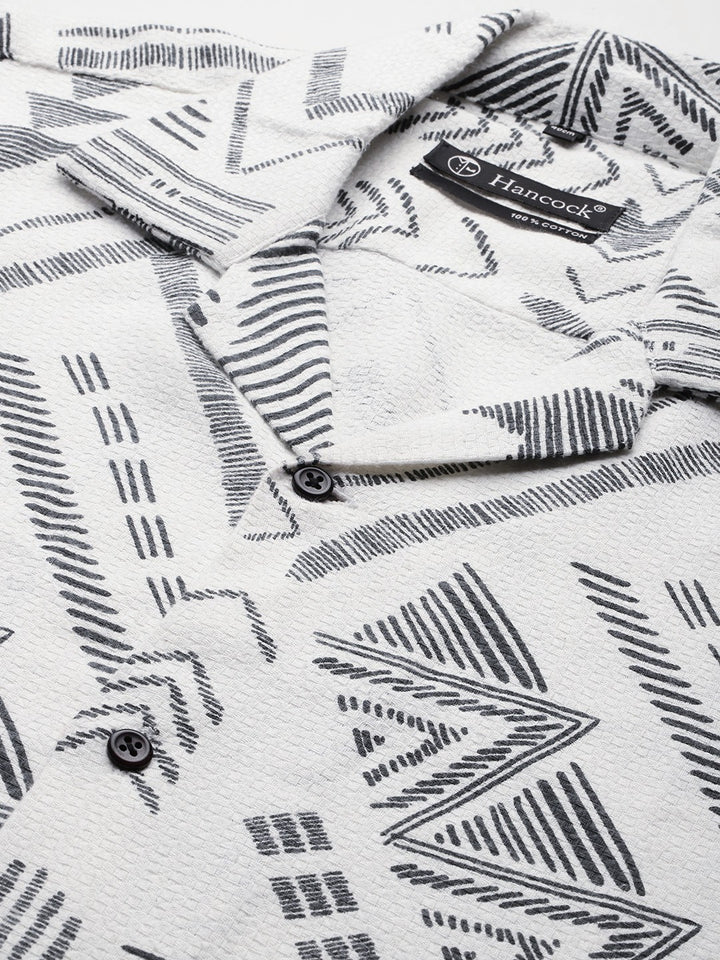 Men White Printed Cotton elastane Relaxed Fit Casual Shirt