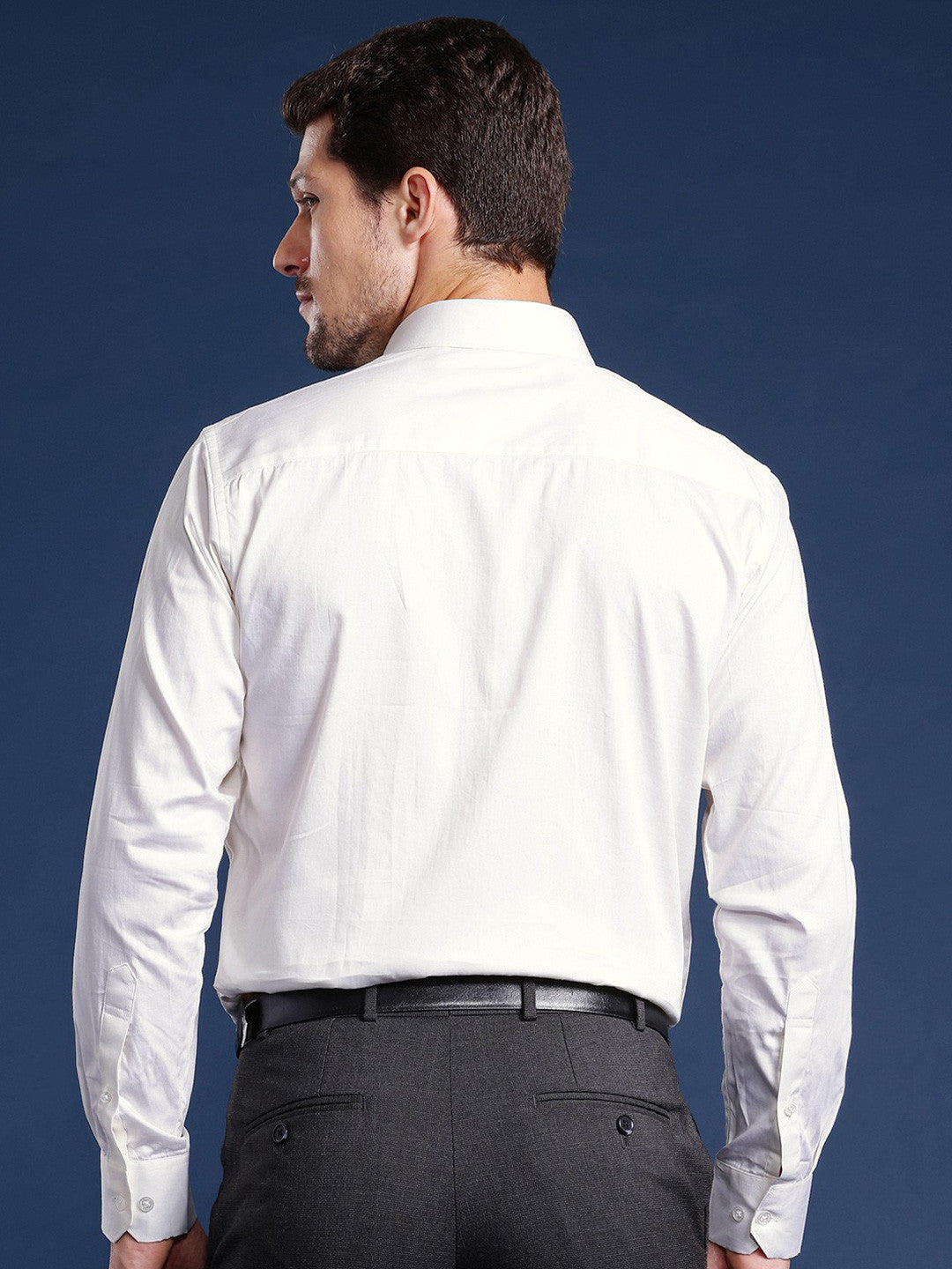 Men Cream Solid Pure Cotton Slim Fit Formal Shirt