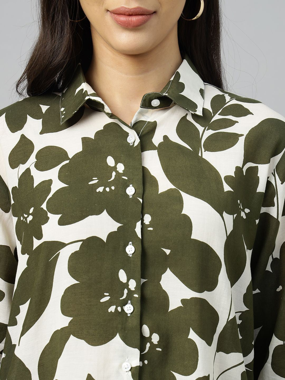 Women Cream-Olive Printed Viscose Rayon Relaxed Fit Casual Shirt