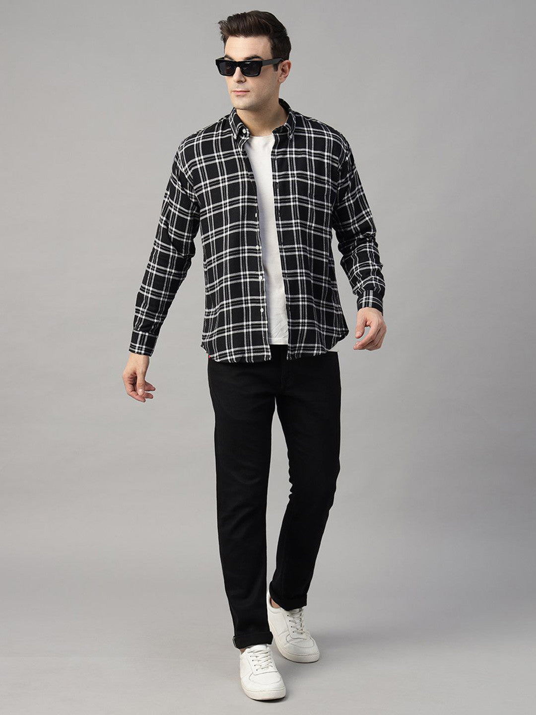 Hancock Men Black & White Checked Pure Cotton Slim Fit Casual Shirt