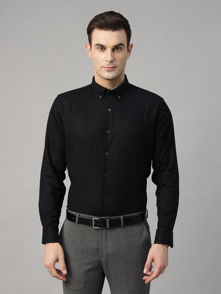 Men Black Solid Linen Blend Slim Fit Formal Shirt