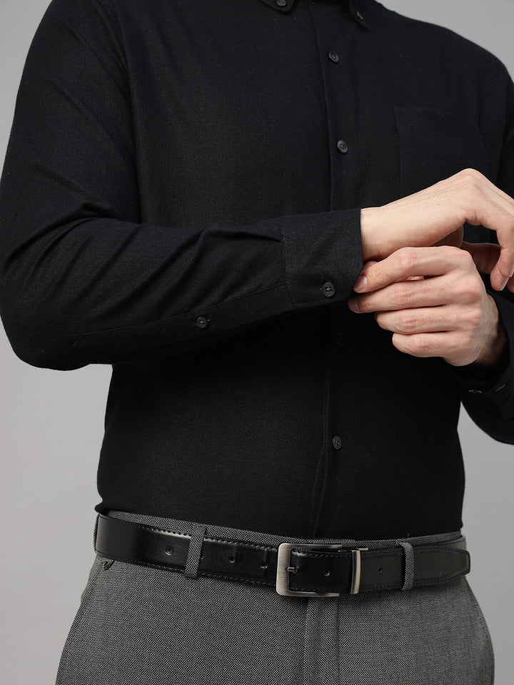 Men Black Solid Linen Blend Slim Fit Formal Shirt