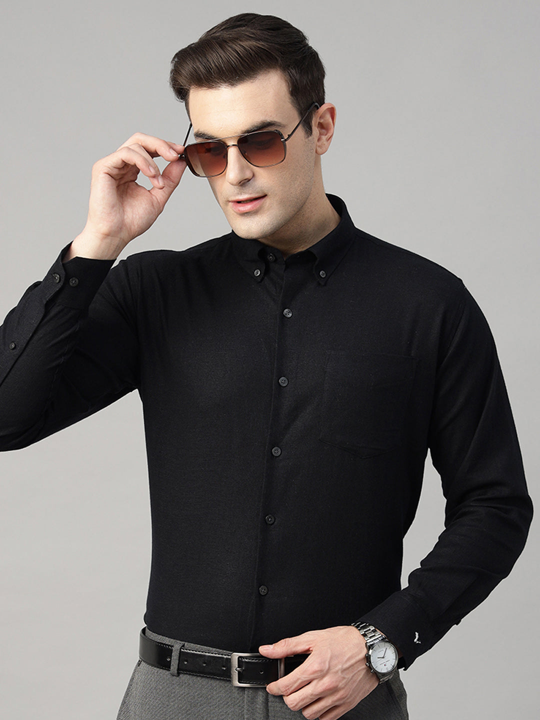 Men Black Solid Linen Blend Slim Fit Formal Shirt