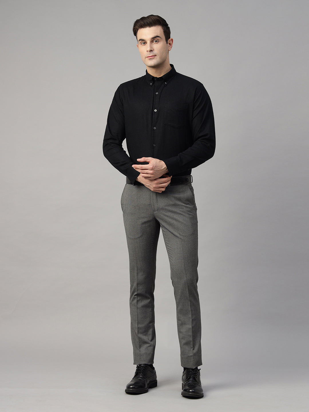 Men Black Solid Linen Blend Slim Fit Formal Shirt