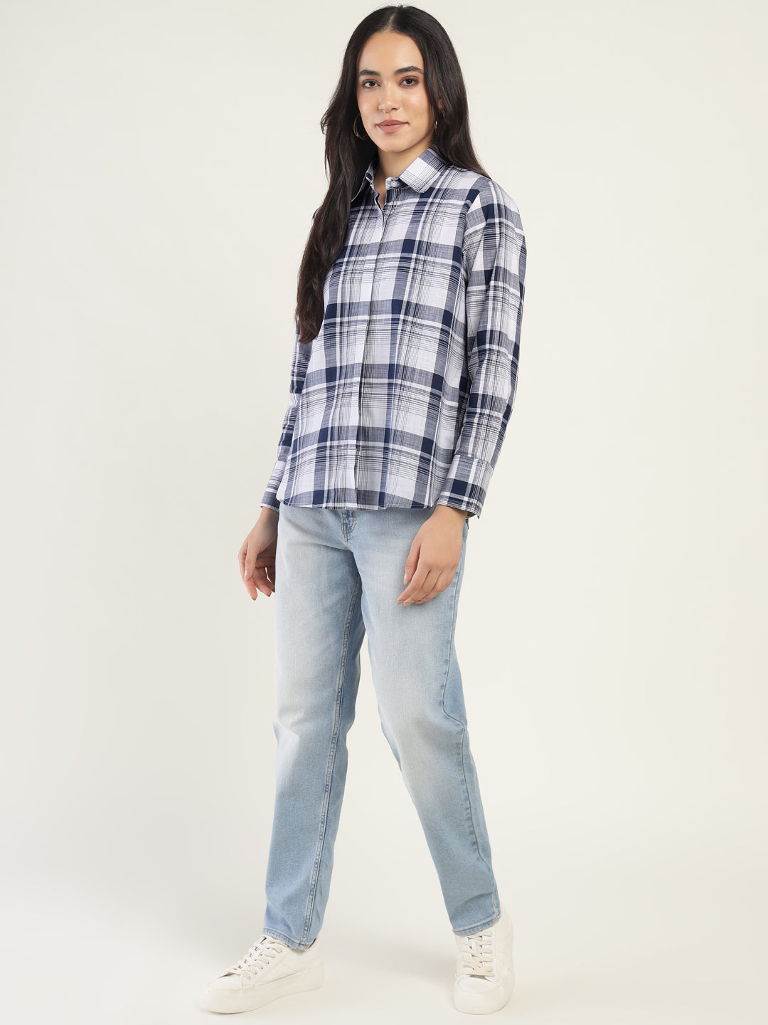 Women White & Navy Checked Pure Cotton Relaxed Fit Formal Shirt