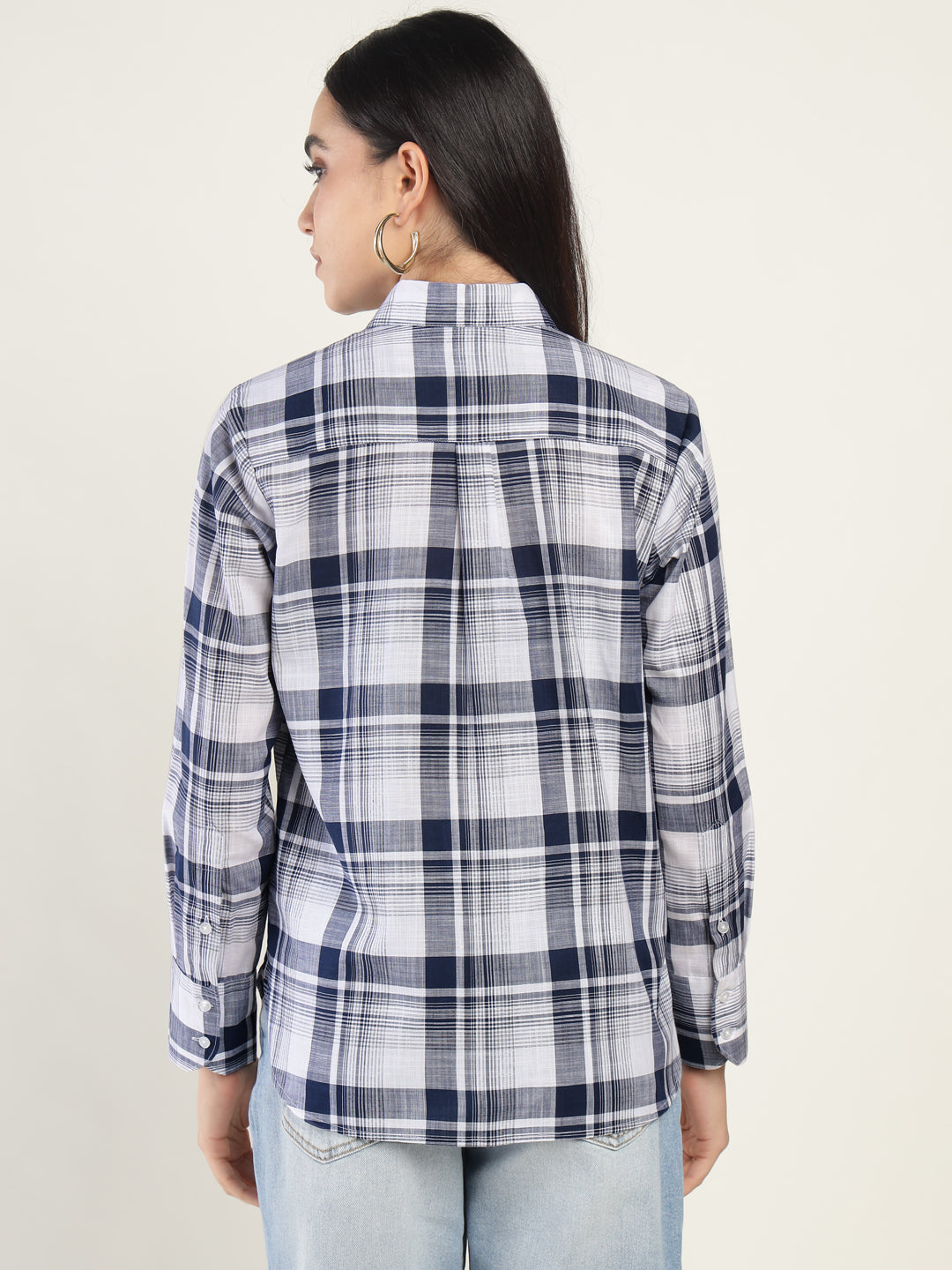 Women White & Navy Checked Pure Cotton Relaxed Fit Formal Shirt