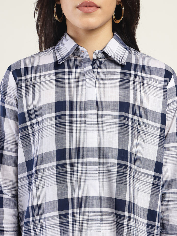 Women White & Navy Checked Pure Cotton Relaxed Fit Formal Shirt