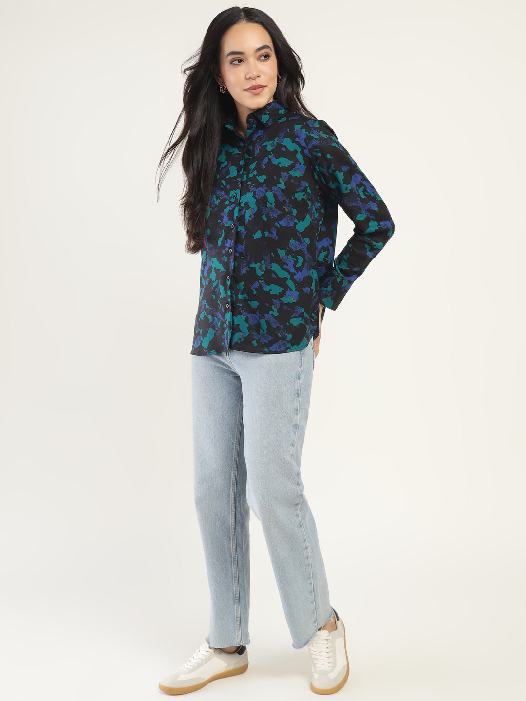 Women Black & Turquoise Blue Printed Viscose Rayon Relaxed Fit Casual Shirt