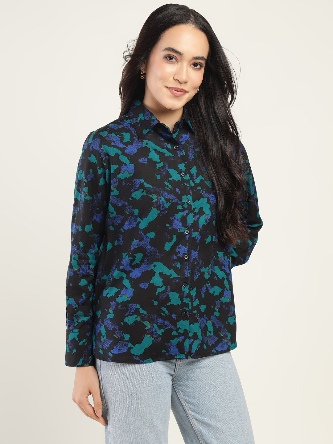 Women Black & Turquoise Blue Printed Viscose Rayon Relaxed Fit Casual Shirt