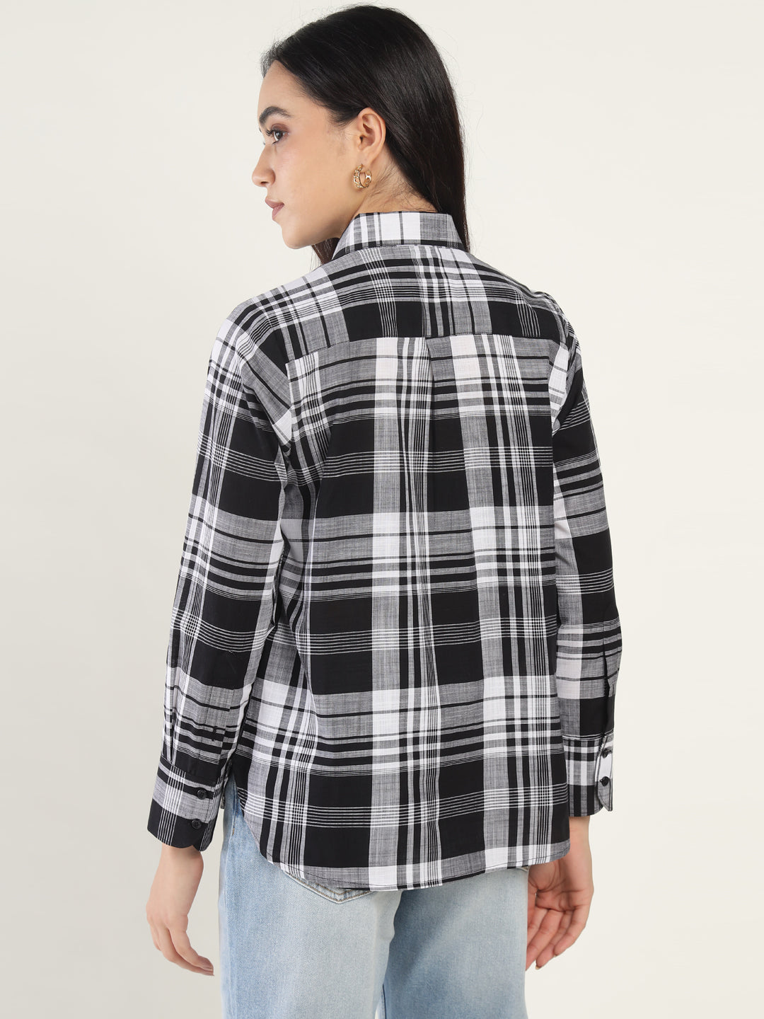 Women White & Black Checked Pure Cotton Relaxed Fit Formal Shirt