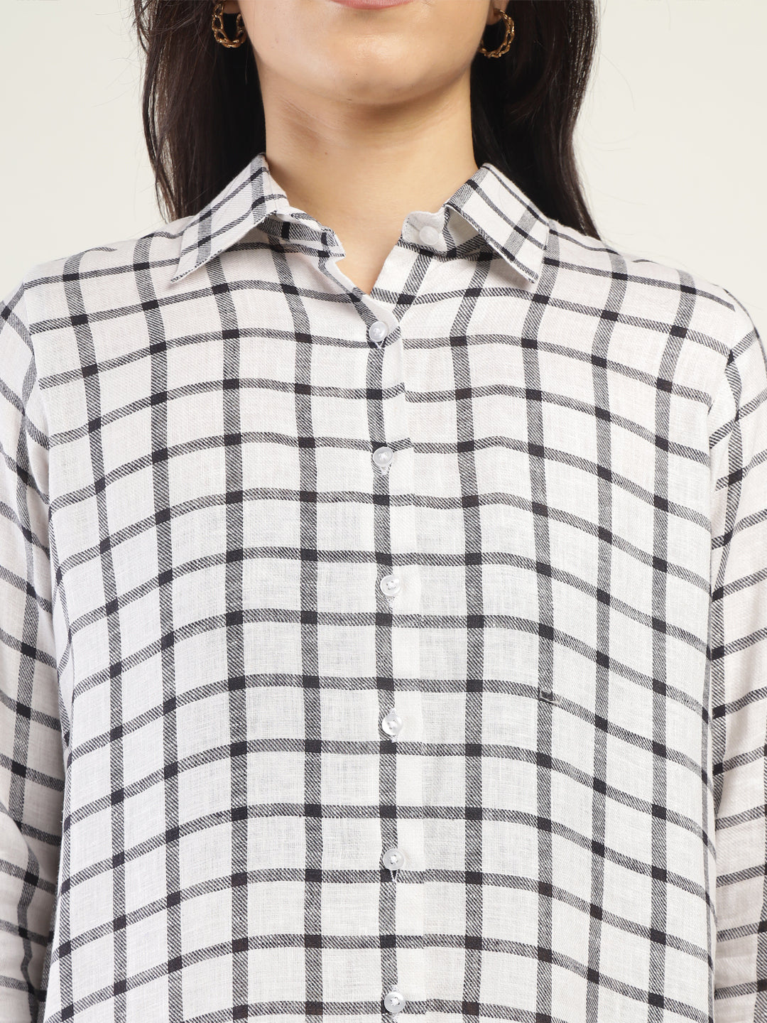 Women Cream & Black Checked Pure Cotton Relaxed Fit Casual Shirt