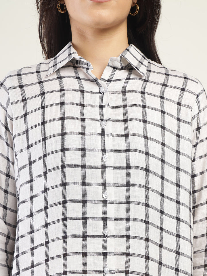 Women Cream & Black Checked Pure Cotton Relaxed Fit Casual Shirt